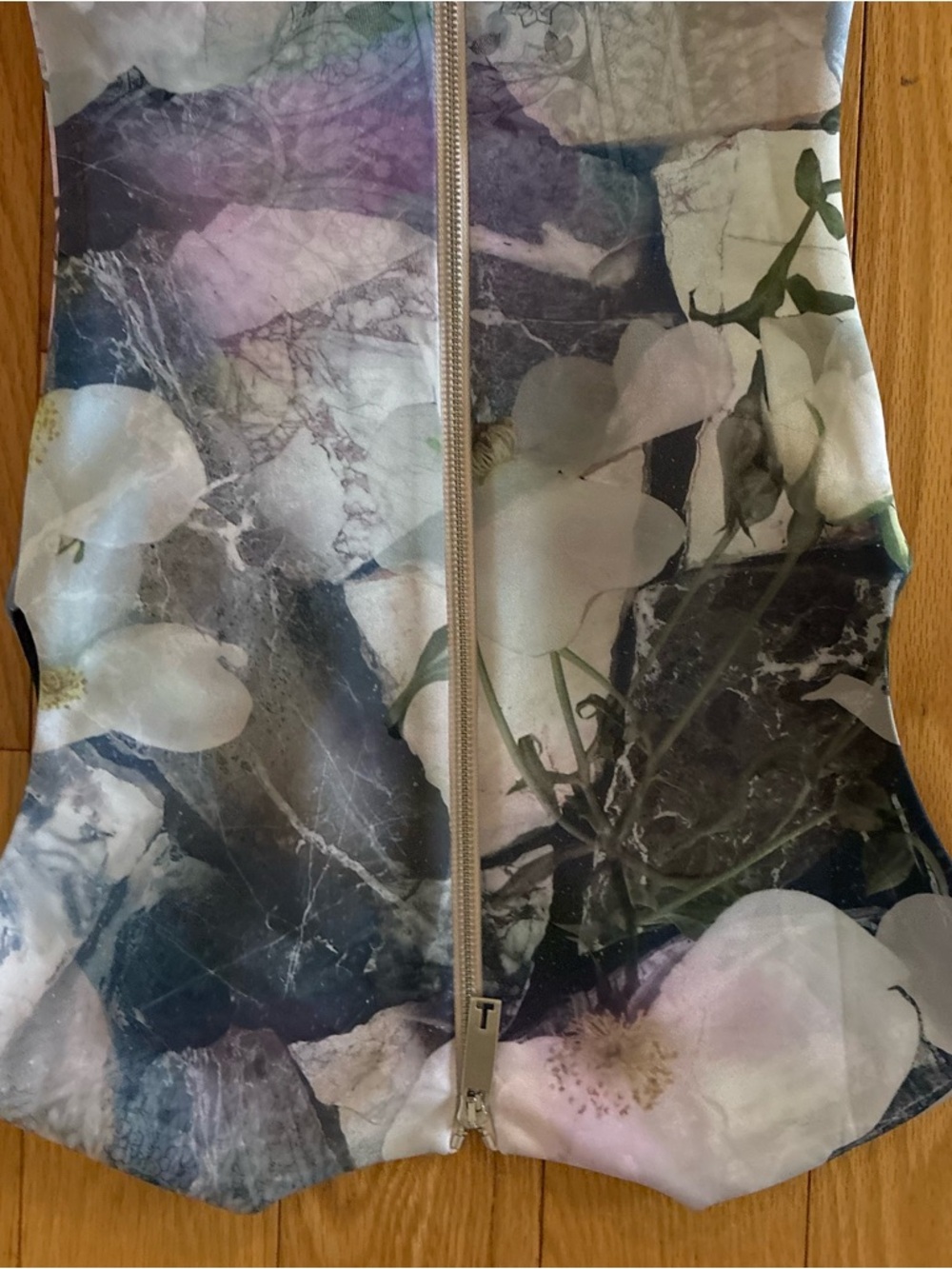 Ted Baker Floral Midi Dress in Blue and White flowered pattern - Picture 7 of 8